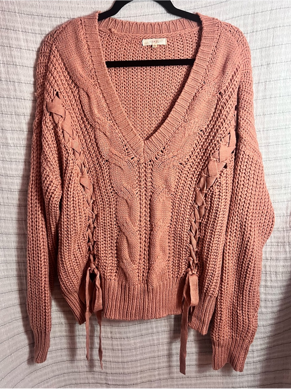 Ultra Flirt V-Neck Cable Knit Sweater in Pink